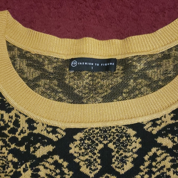 Snake Sweater Set - Picture 2 of 6